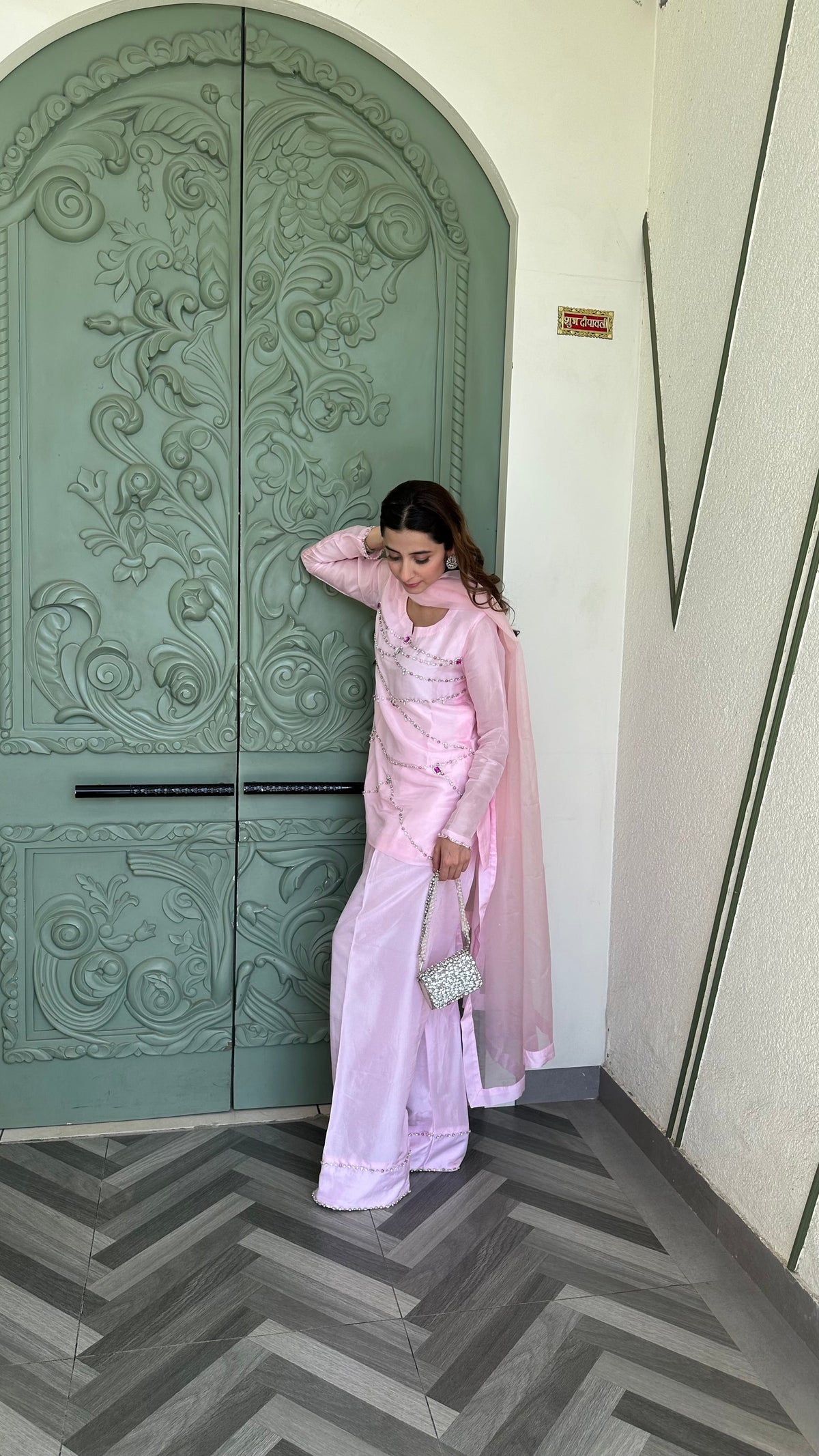 Rose Riwaayat farshi salwar suit
