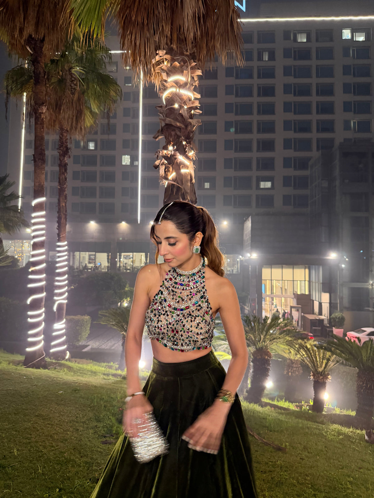 Raat-e-Jahan Velvet Lehnga set