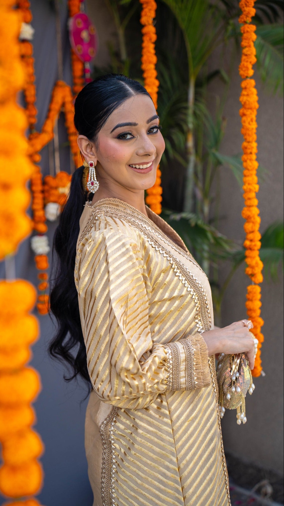 Golden choga set