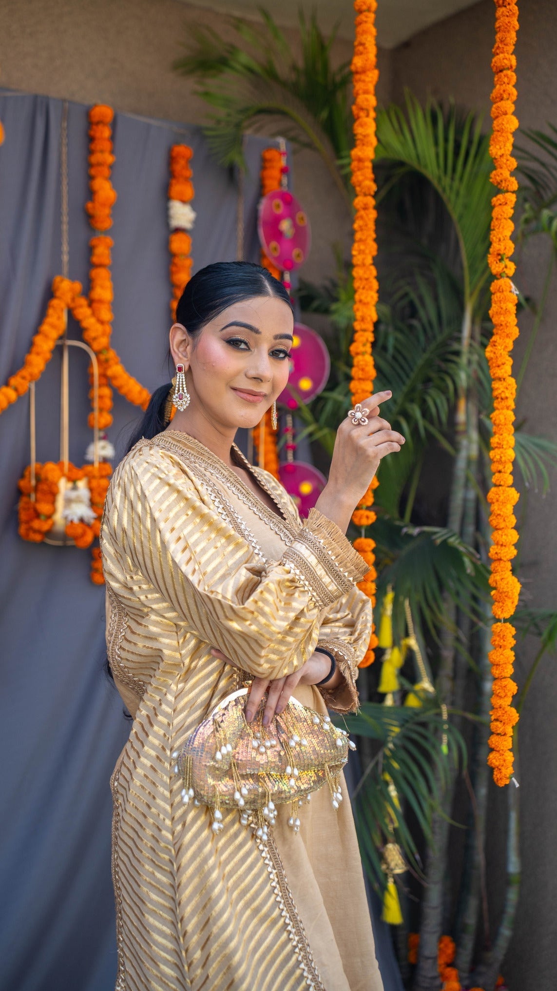 Golden choga set